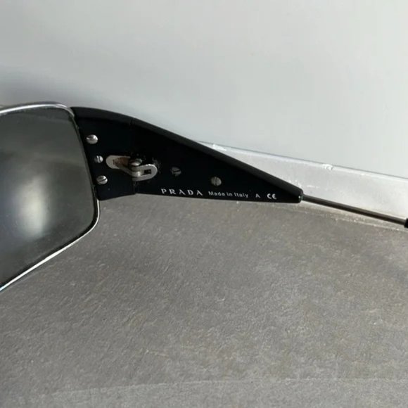Prada SPR55H Striped-Triangle Rectangular-Frame Sunglasses main image 7